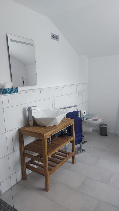 Ferienwohnung Krabbe Im Haus-Нойхарлингерзиль Экстерьер фото